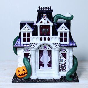 Bath & Body Works Chateau Tri-Projector House Halloween 2024 Wallflower Plug